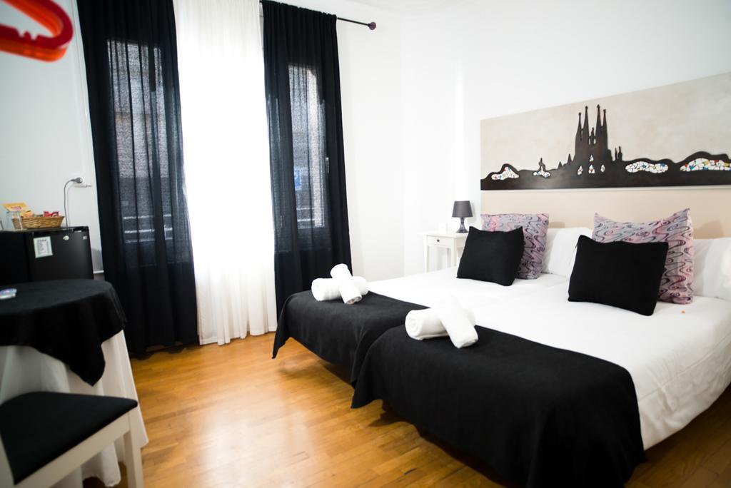 Petit Hotel Barcelona Exterior foto